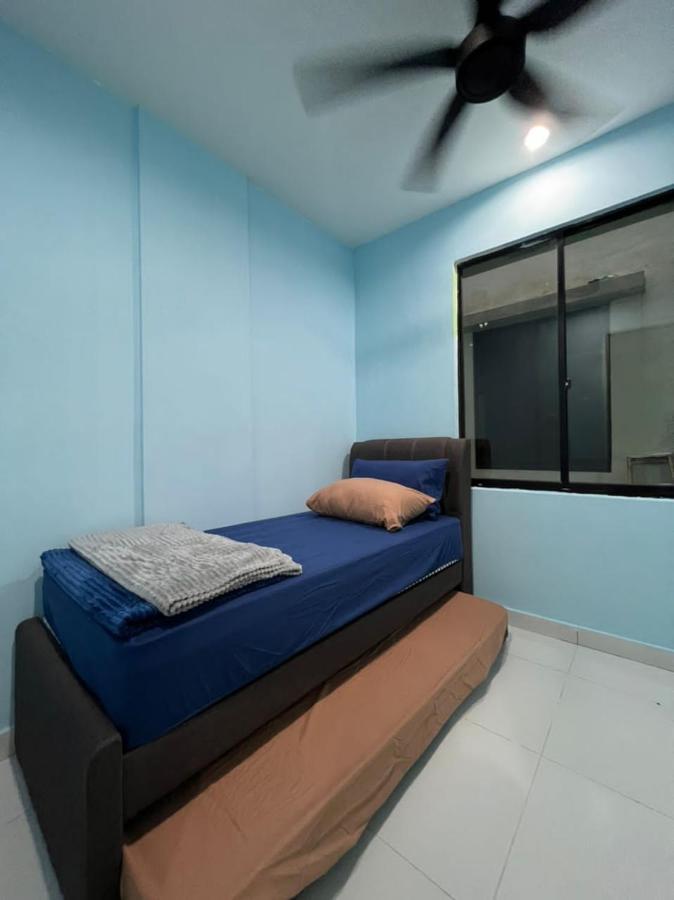 Faiz Homestay クチン エクステリア 写真